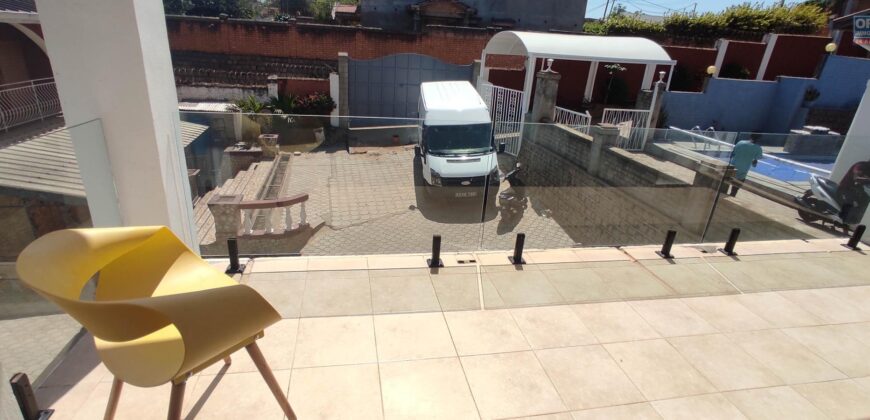 À louer maison de type F3 située dans un quartier calme à Andoharanofotsy À louer maison de type F3 située dans un quartier calme à Andoharanofotsy