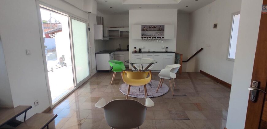 À louer maison de type F3 située dans un quartier calme à Andoharanofotsy À louer maison de type F3 située dans un quartier calme à Andoharanofotsy