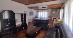 À louer une maison T5 non meublée située dans un quartier calme à Andoharanofotsy