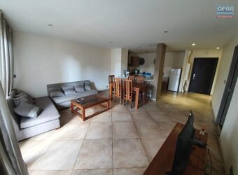 À louer un agréable appartement de type F2 meublé situé proche de toutes les commodités à Ivandry