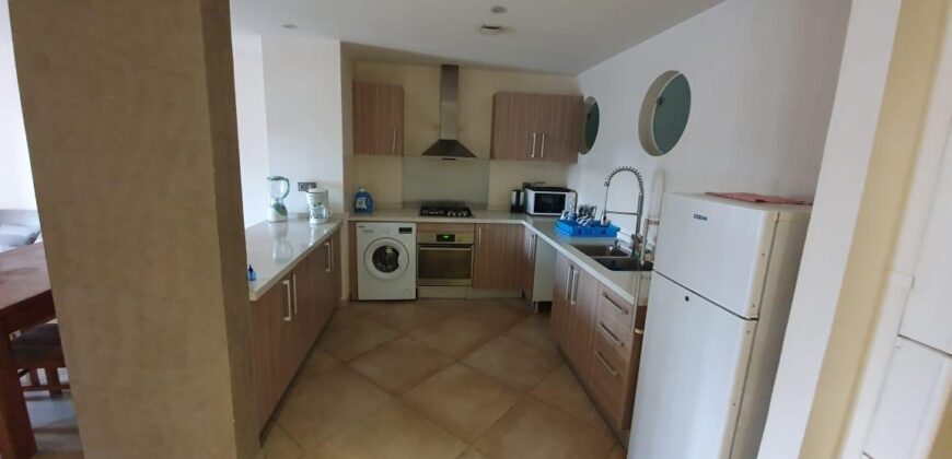 À louer un agréable appartement de type F2 meublé situé proche de toutes les commodités à Ivandry