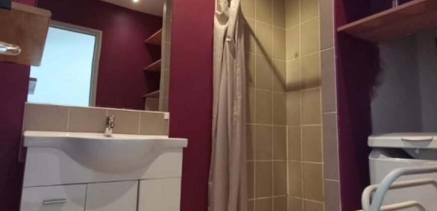 À louer appartement T2 meublé situé à Ivandry dans un immeuble sécurisé