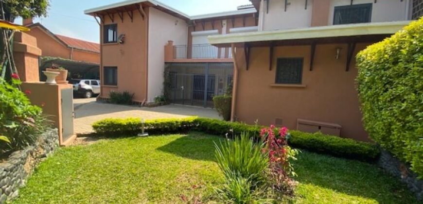 Location d’une charmante villa T6 meublée située dans un quartier résidentiel calme à Androhibe