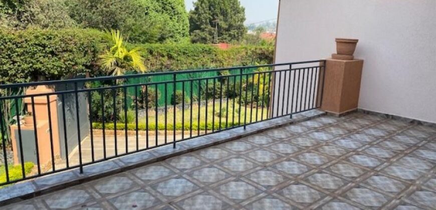 Location d’une charmante villa T6 meublée située dans un quartier résidentiel calme à Androhibe