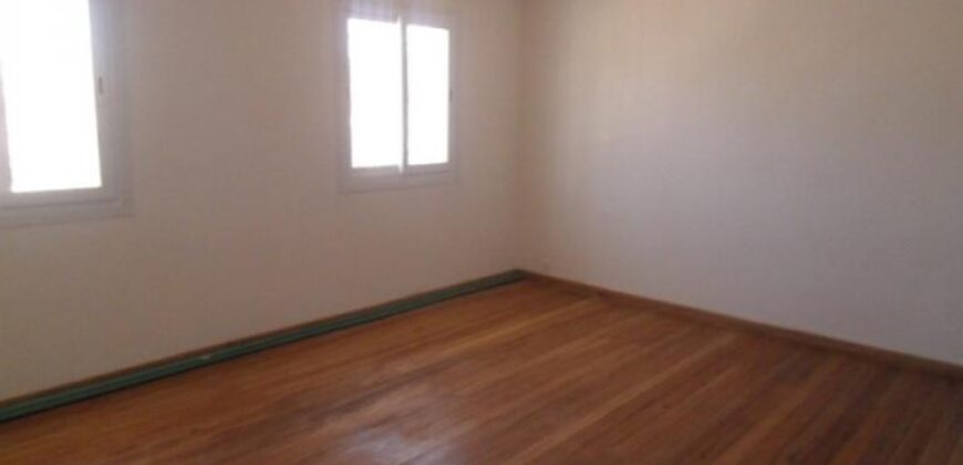 À louer une maison F5 à Tsiadana idéale pour usage de bureau