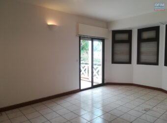 À louer un agréable appartement T2 situé proche du lycée Français à Ambatobe