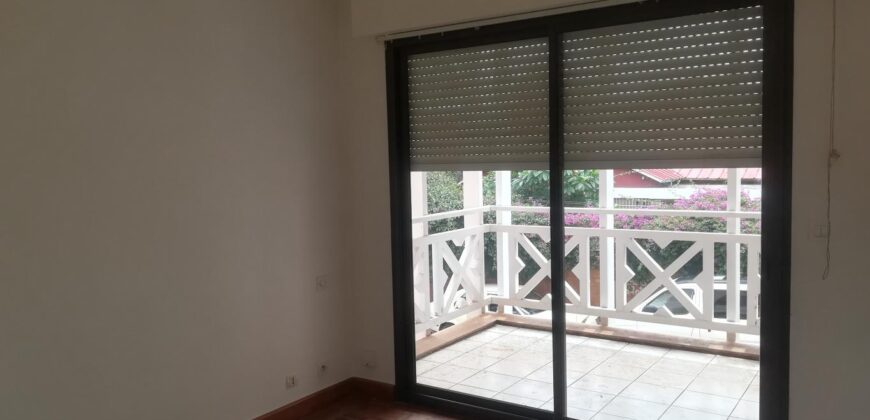 À louer un agréable appartement T2 situé proche du lycée Français à Ambatobe