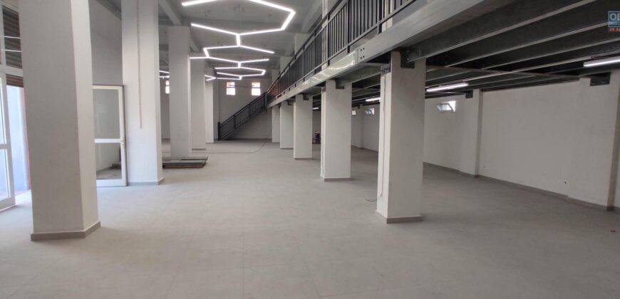À louer un spacieux bureau de 400 m2 situé dans un site sécurisé à Andraharo