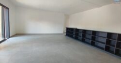 Location d’une magnifique villa T4+ neuve avec piscine située à Ambatobe