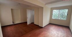 À louer une maison de type F3 en triplex située à Andohalo