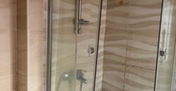 À louer une maison de type F3 en triplex située à Andohalo