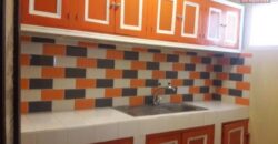 À louer une maison T4 sur trois niveaux située proche des commodités à Isoraka