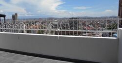 À louer une maison T4 sur trois niveaux située proche des commodités à Isoraka