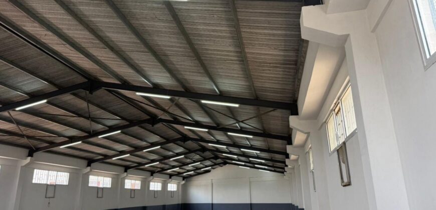 À louer un dépôt  spacieux de 1150 m2 situé Ankadimbahoaka