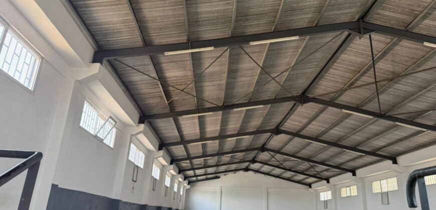 À louer un dépôt  spacieux de 1150 m2 situé Ankadimbahoaka