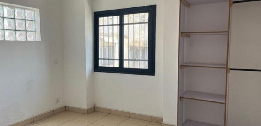 Location d’un charmant appartement T4 situé à Behoririka