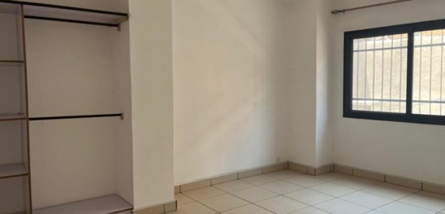 Location d’un charmant appartement T4 situé à Behoririka