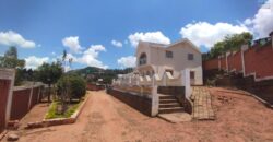 À vendre une propriété de 1588 m2 située à Anjomakely Ivato