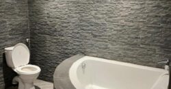 À louer une charmante villa F5 à étage située dans une résidence sécurisée à Ambatobe