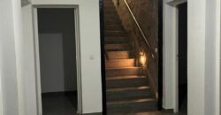 À louer une charmante villa F5 à étage située dans une résidence sécurisée à Ambatobe