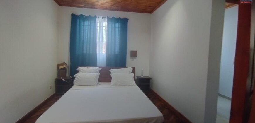 À louer une villa basse de type T5 située dans une résidence calme et sécurisée à Ambohibao Manerinerina