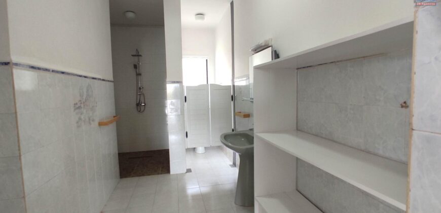 Location d’une vaste villa T5 située dans le quartier résidentiel et paisible d’Androhibe