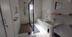 Location d’une vaste villa T5 située dans le quartier résidentiel et paisible d’Androhibe