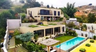 Location d’une magnifique villa F5 meublée avec piscine située dans une petite résidence à Ambatobe