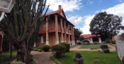 À louer une superbe villa F8 sur un terrain de 1500m2 située en plein centre-ville à Ankadifotsy Ambatomitsangana