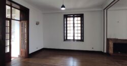 À louer une superbe villa F8 sur un terrain de 1500m2 située en plein centre-ville à Ankadifotsy Ambatomitsangana