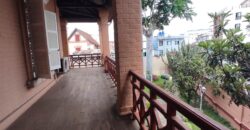 À louer une superbe villa F8 sur un terrain de 1500m2 située en plein centre-ville à Ankadifotsy Ambatomitsangana