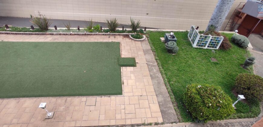 À louer une superbe villa F8 sur un terrain de 1500m2 située en plein centre-ville à Ankadifotsy Ambatomitsangana