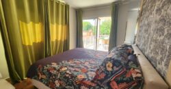 À louer villa T6 meublée de standing F6 avec piscine, située à Mandrosoa Ivato,