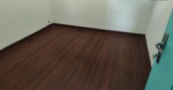 En location maison de plain-pied de type F5 sur un terrain arboré de 1200 m2 située à Talatamaty