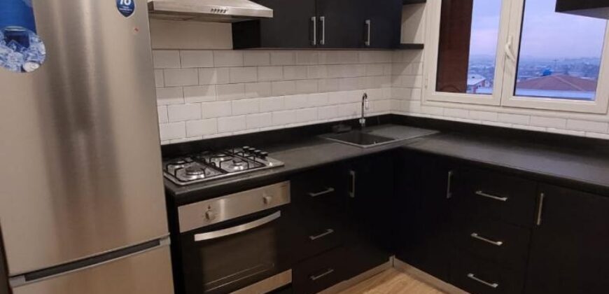 À louer un appartement T2 meublé en duplex situé dans un secteur très recherché à Isoaraka