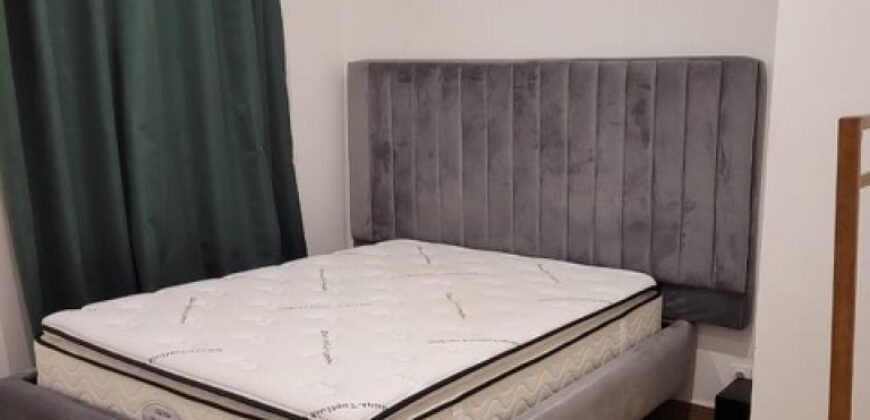 À louer un appartement T2 meublé en duplex situé dans un secteur très recherché à Isoaraka