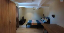 À vendre villa moderne F6 meublée + studio et maison F3 à rénover à Ambohibao