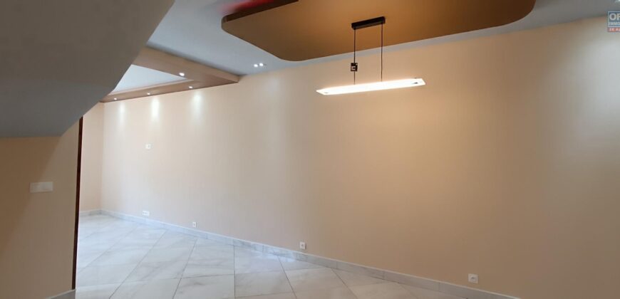 Location d’un bel appartement Triplex neuf situé au sein d’un domaine sécurisé à Ankadikely Ilafy