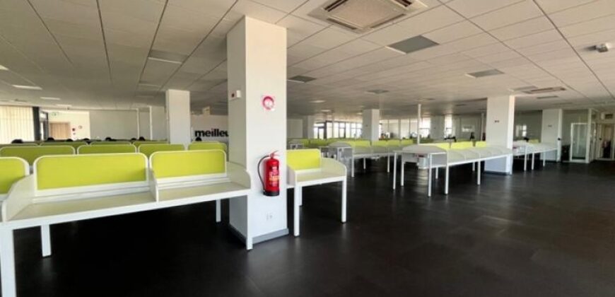 À louer 4 bureaux professionnels de 1 000 m² chacun répartis sur 4 niveaux à Alarobia