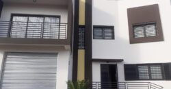 Location d’une villa à étage de type F4 située dans un quartier résidentiel d’Ambohijanaka