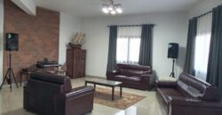 Location d’une villa à étage de type F4 située dans un quartier résidentiel d’Ambohijanaka