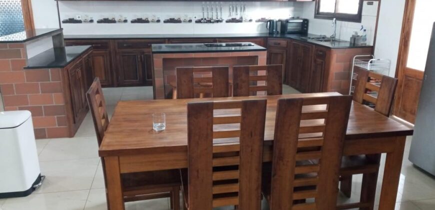 Location d’une villa à étage de type F4 située dans un quartier résidentiel d’Ambohijanaka