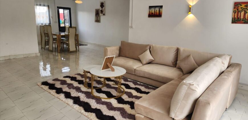 À louer appartement T4 neuf meublé à Soavinarivo Ivato – Location saisonnière ou longue durée