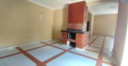 En vente une maison à étage de type F4 sur terrain 380 m2 située à Ambohidratromo