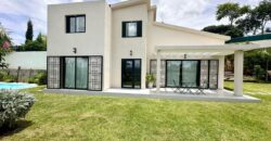 À louer une belle villa T5 meublée avec piscine située à Ambatobe