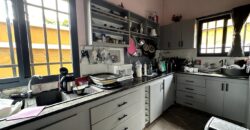 À vendre villa moderne de type F6 située dans un endroit calme à Antsofinondry