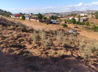 À vendre terrain de 368 m2 situé dans un lotissement à Iavoloha Andoharanobe