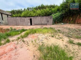 À vendre beau terrain de 748 m2 situé à Androhibe