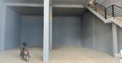 À louer 2 entrepôts neufs de 1040 sur 2 niveaux situés à Talatamaty