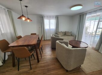 À louer ravissante villa T4 meublée de style traditionnel située à Andranoro Ambohibao